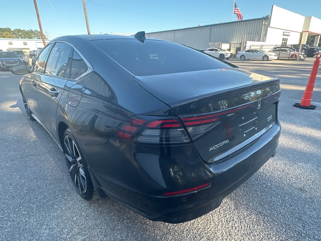 Used 2025 Honda Accord Touring image 6