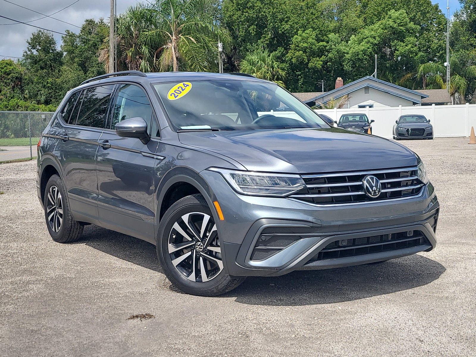 Used 2024 Volkswagen Tiguan S FWD image 32