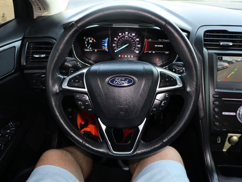 Used 2018 Ford Fusion Titanium AWD/4WD image 16