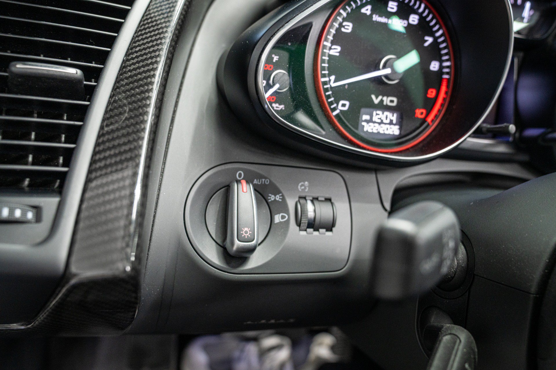Used 2012 Audi R8 V10 AWD/4WD image 24
