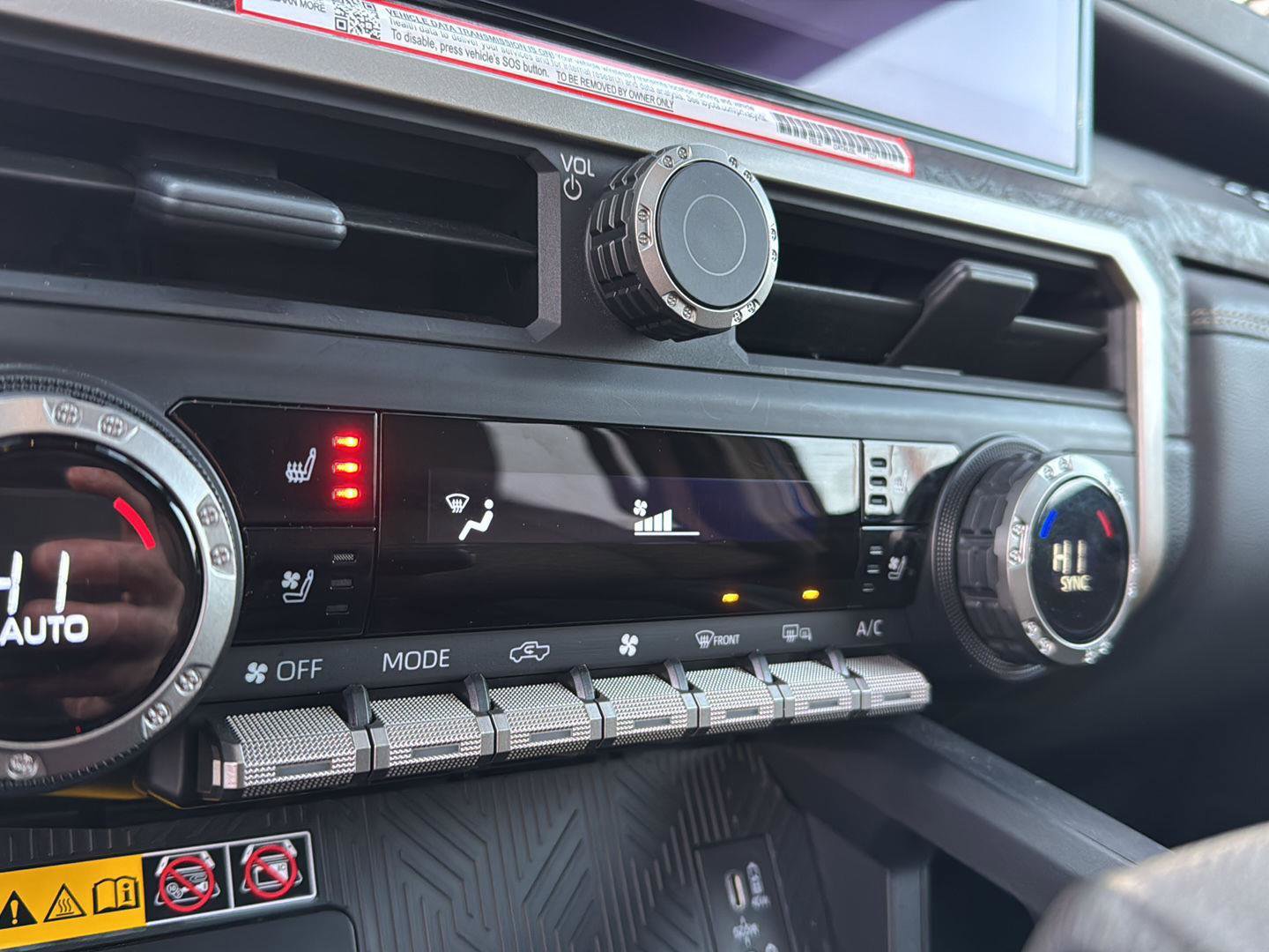 Used 2024 Toyota Tacoma Limited image 24