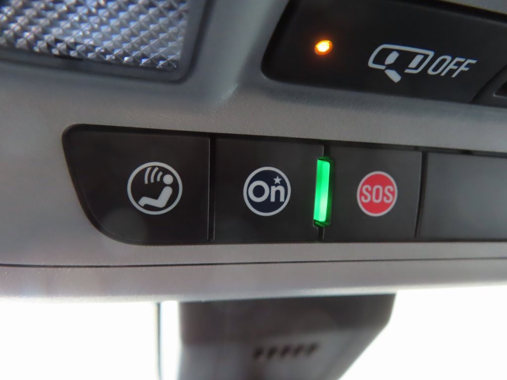 Used 2023 Chevrolet Equinox LT w/ Driver Convenience Package image 11