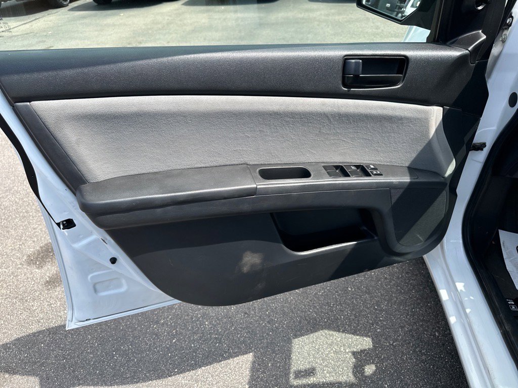 Used 2011 Nissan Sentra 2.0 image 9