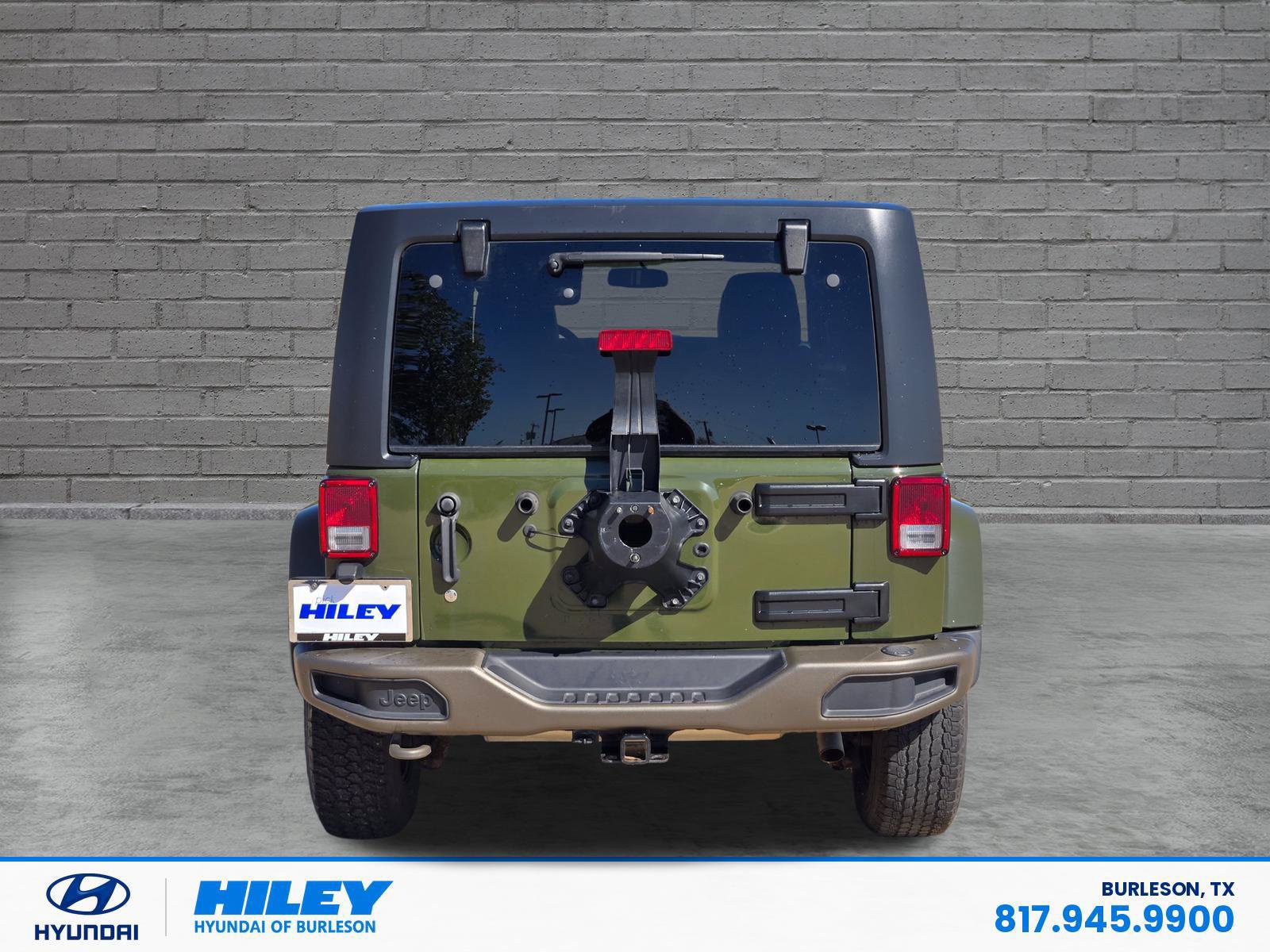 Used 2016 Jeep Wrangler Unlimited Sahara AWD/4WD image 7