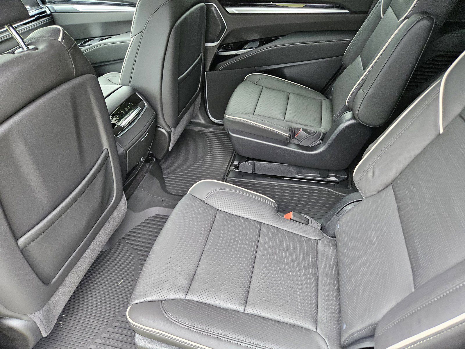 New 2026 Cadillac Escalade Sport w/ Touring Package AWD/4WD image 20