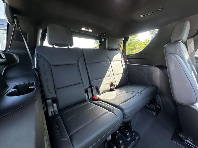 Used 2023 Chevrolet Tahoe LT w/ Luxury Package AWD/4WD image 38