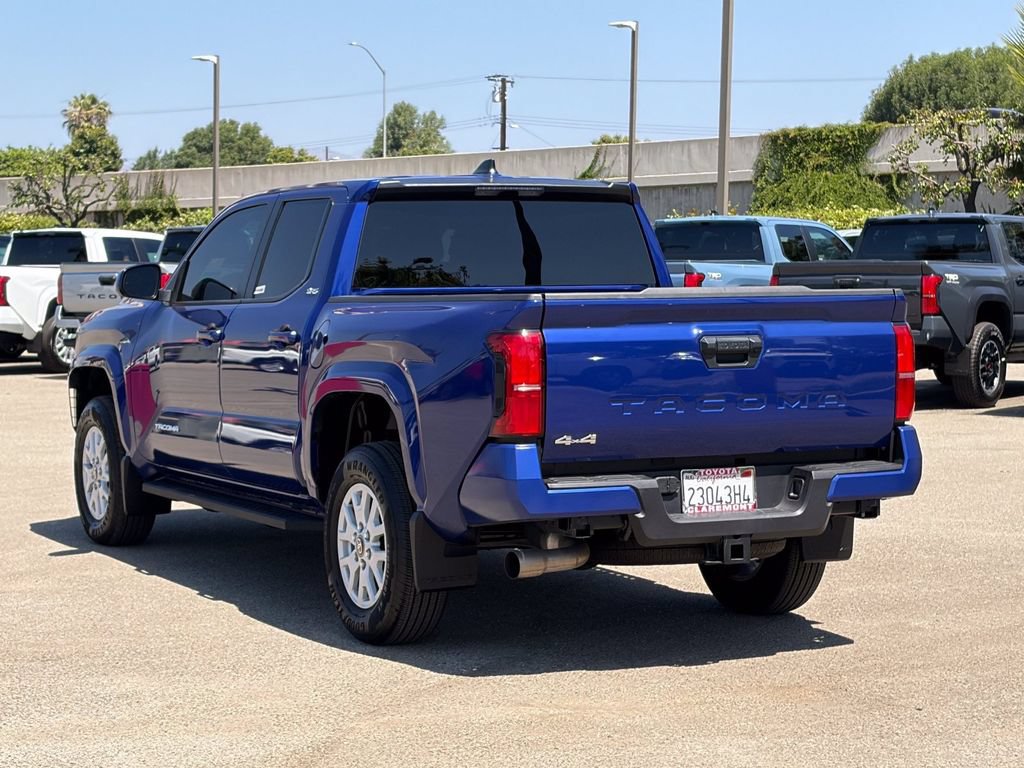 Certified 2025 Toyota Tacoma SR5 AWD/4WD image 42