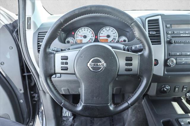 Used 2012 Nissan Frontier PRO-4X AWD/4WD image 15