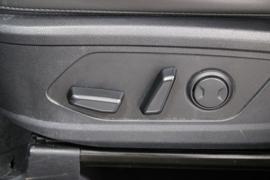 Used 2024 Kia Sorento S image 18