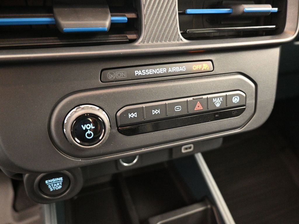 New 2025 Ford Maverick Lobo image 14