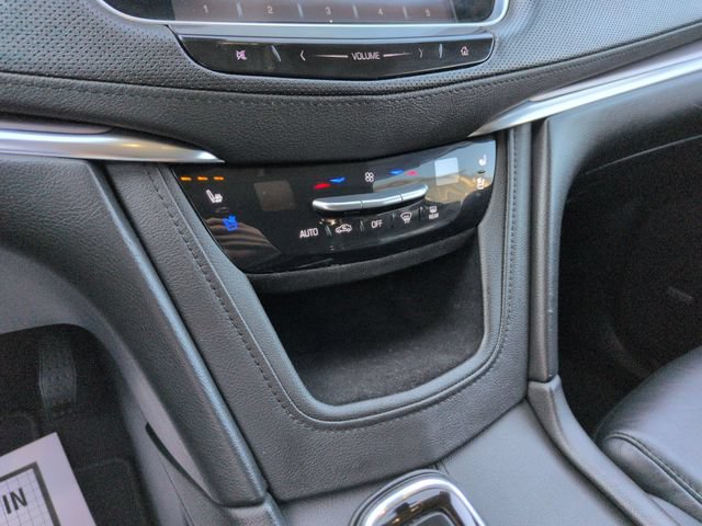 Used 2018 Cadillac XT5 Premium Luxury FWD image 17