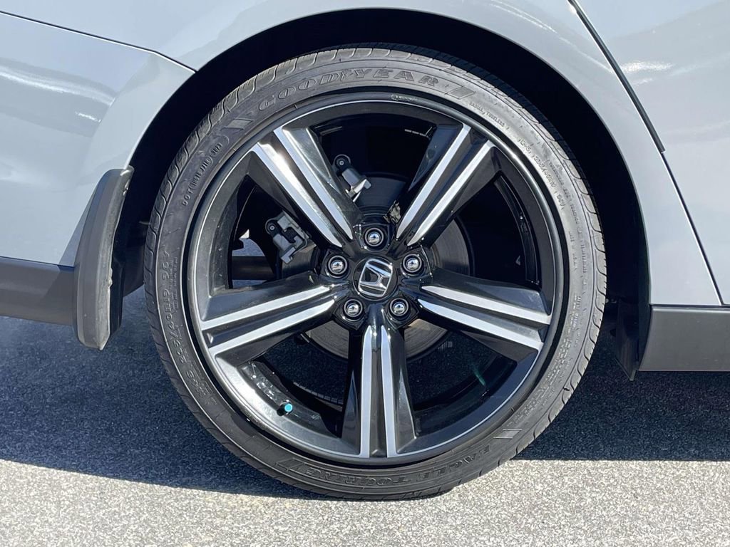 Used 2023 Honda Accord Sport image 30