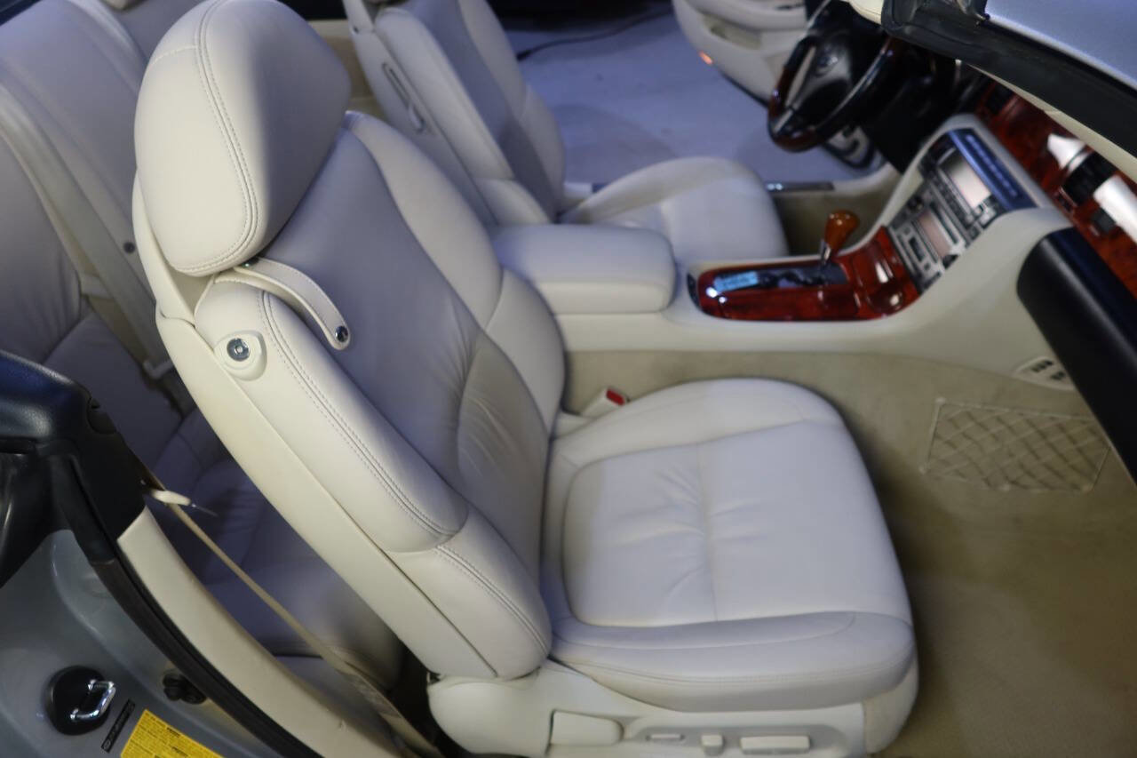 Used 2008 Lexus SC 430 Convertible image 13