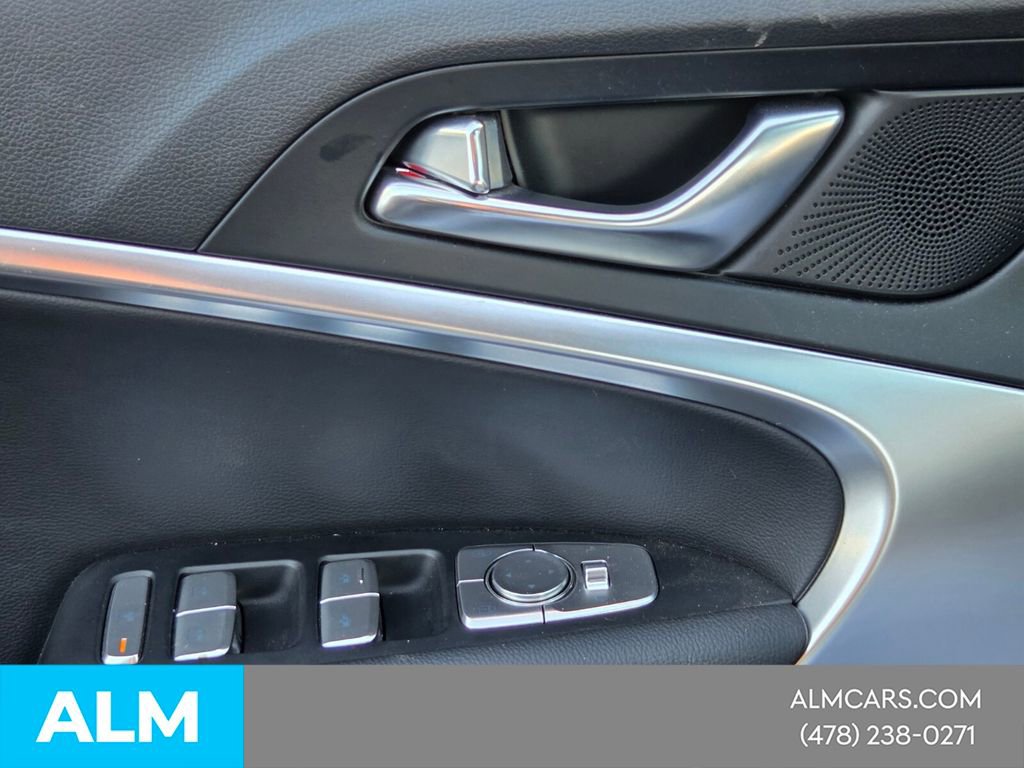 Used 2026 Genesis G70 2.5T image 28