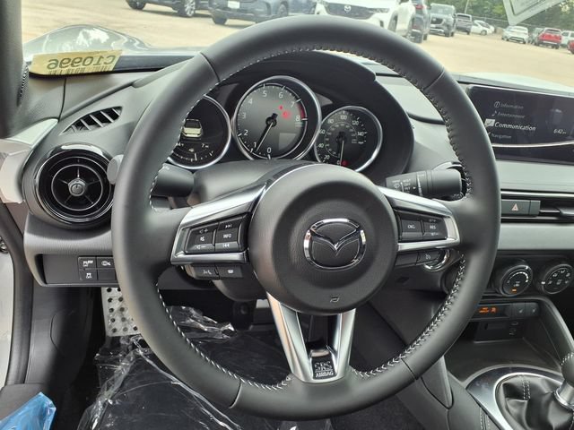 New 2026 MAZDA MX-5 Miata Club w/ Interior Package RWD image 13