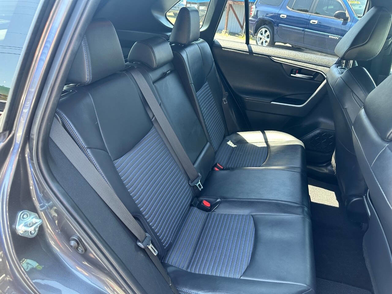 Used 2019 Toyota RAV4 XSE image 25