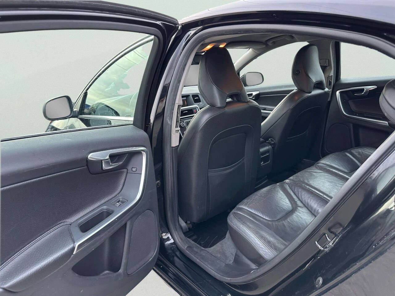 Used 2012 Volvo S60 T5 FWD image 15