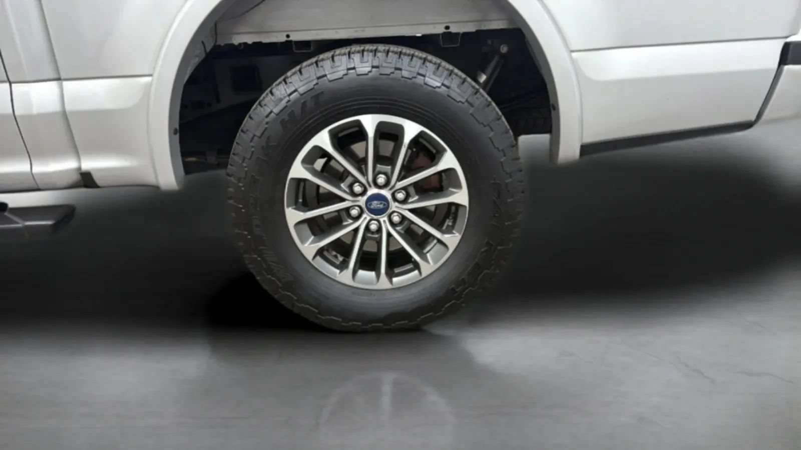 Used 2018 Ford F150 XLT w/ Equipment Group 302A Luxury AWD/4WD image 27