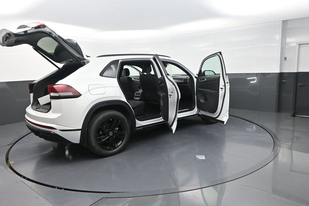 New 2026 Volkswagen Atlas Cross Sport SEL R-Line image 35