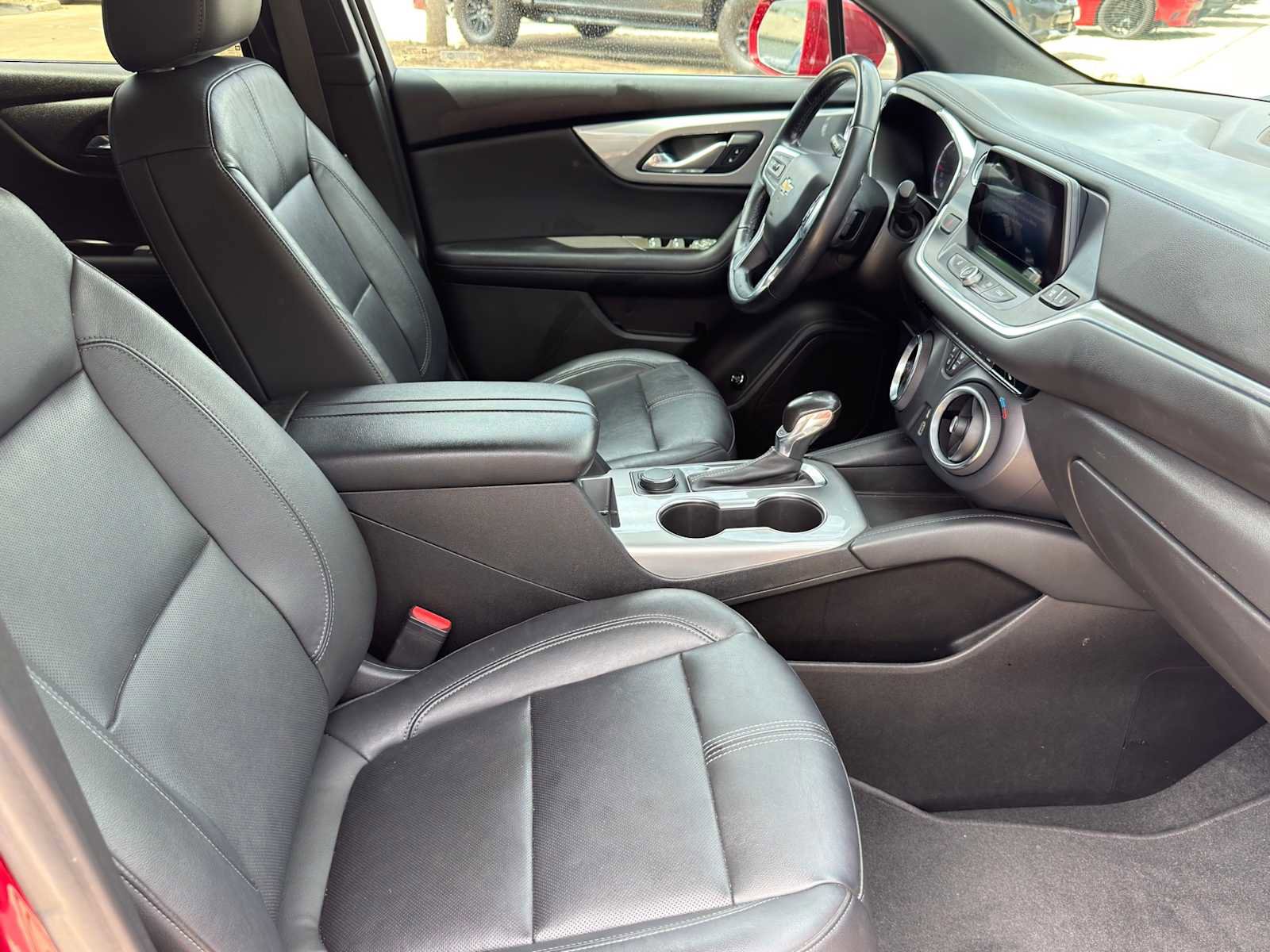 Used 2019 Chevrolet Blazer LT FWD image 33