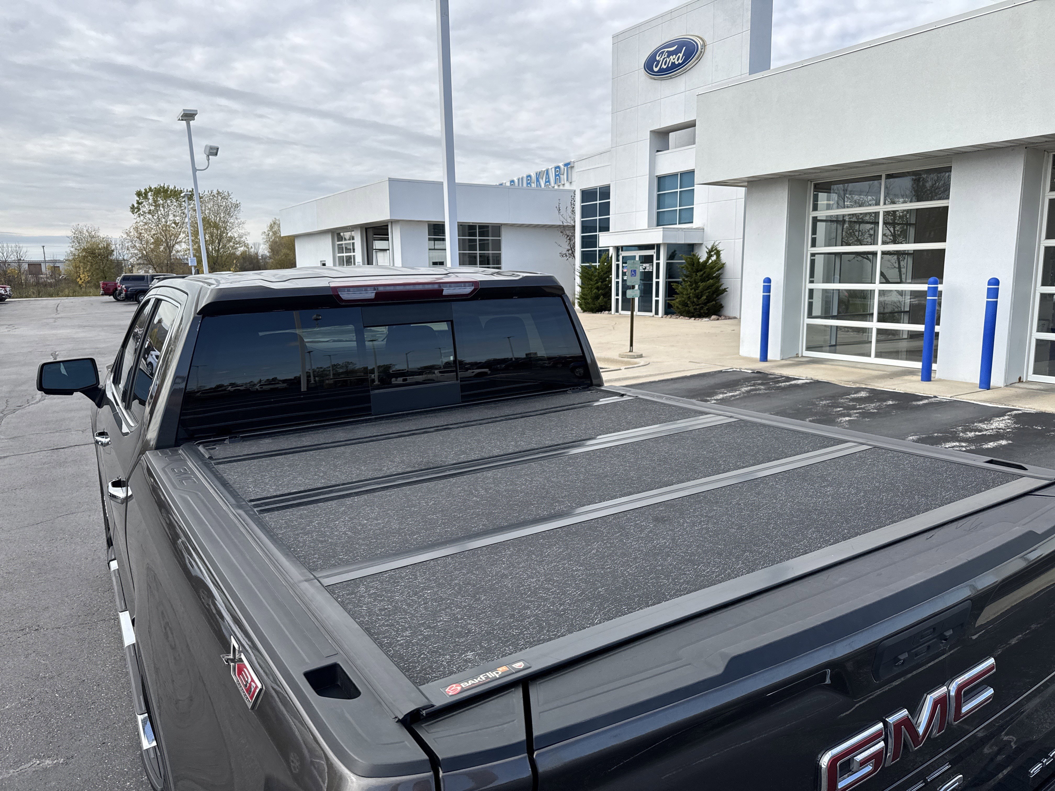 Used 2019 GMC Sierra 1500 SLT w/ SLT Premium Package image 27