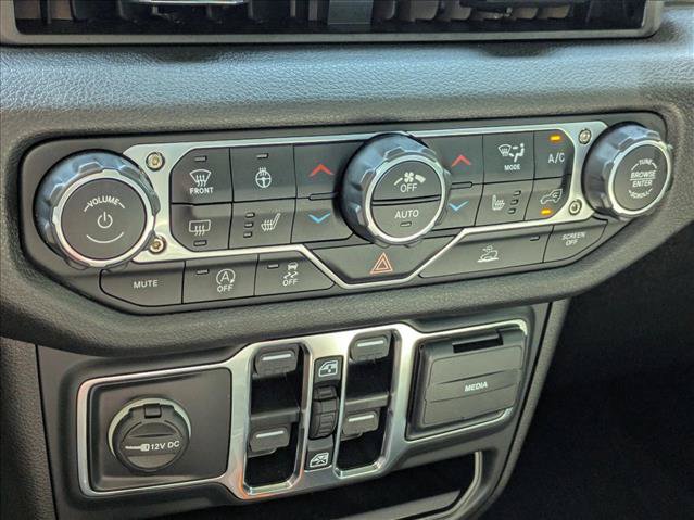 Used 2024 Jeep Wrangler Unlimited Sport AWD/4WD image 16