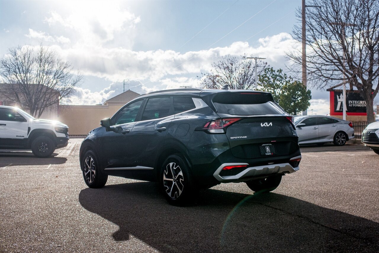 Used 2024 Kia Sportage EX image 5