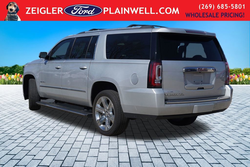 Used 2017 GMC Yukon XL Denali w/ Open Road Package AWD/4WD image 3