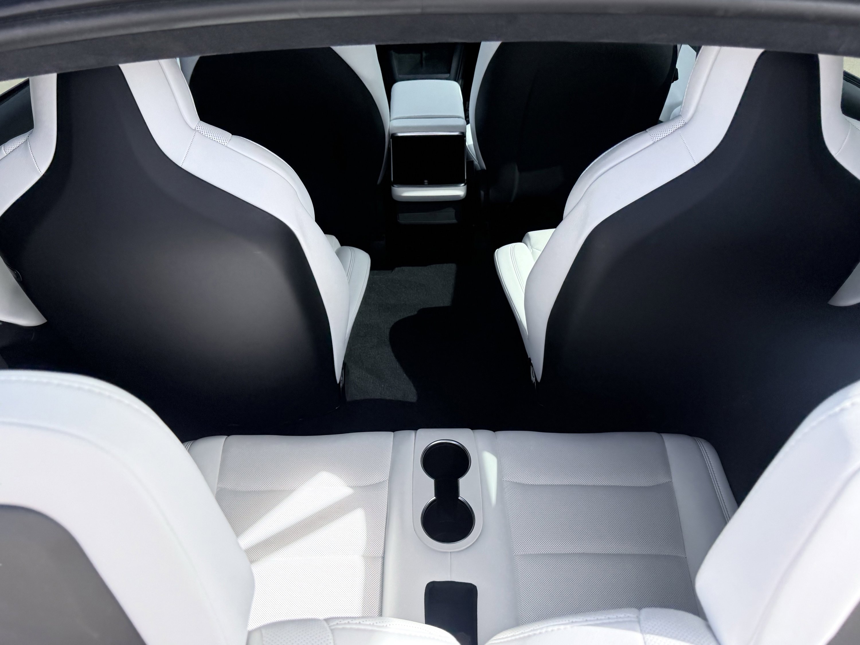 Used 2023 Tesla Model X image 14