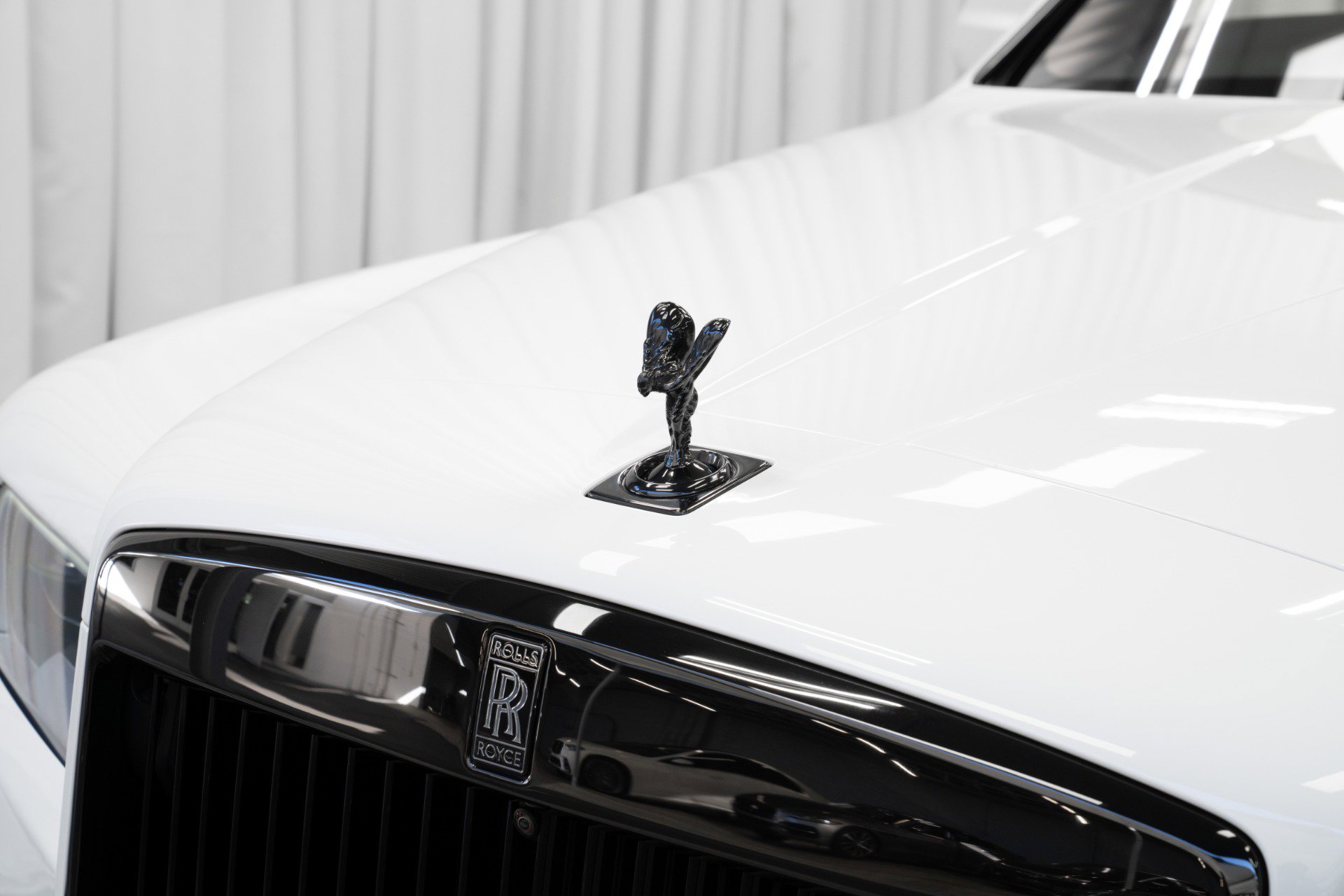 Used 2023 Rolls-Royce Cullinan Black Badge w/ Dark Exterior Package image 58