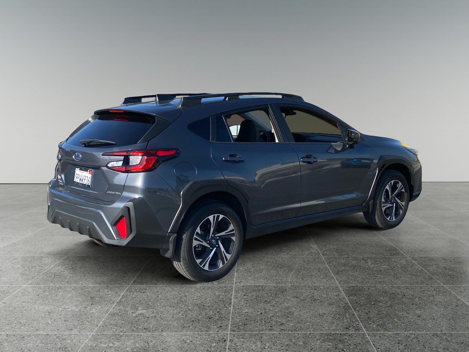Used 2024 Subaru Crosstrek 2.0i Premium w/ Crosstrek Mirror Package AWD/4WD image 5