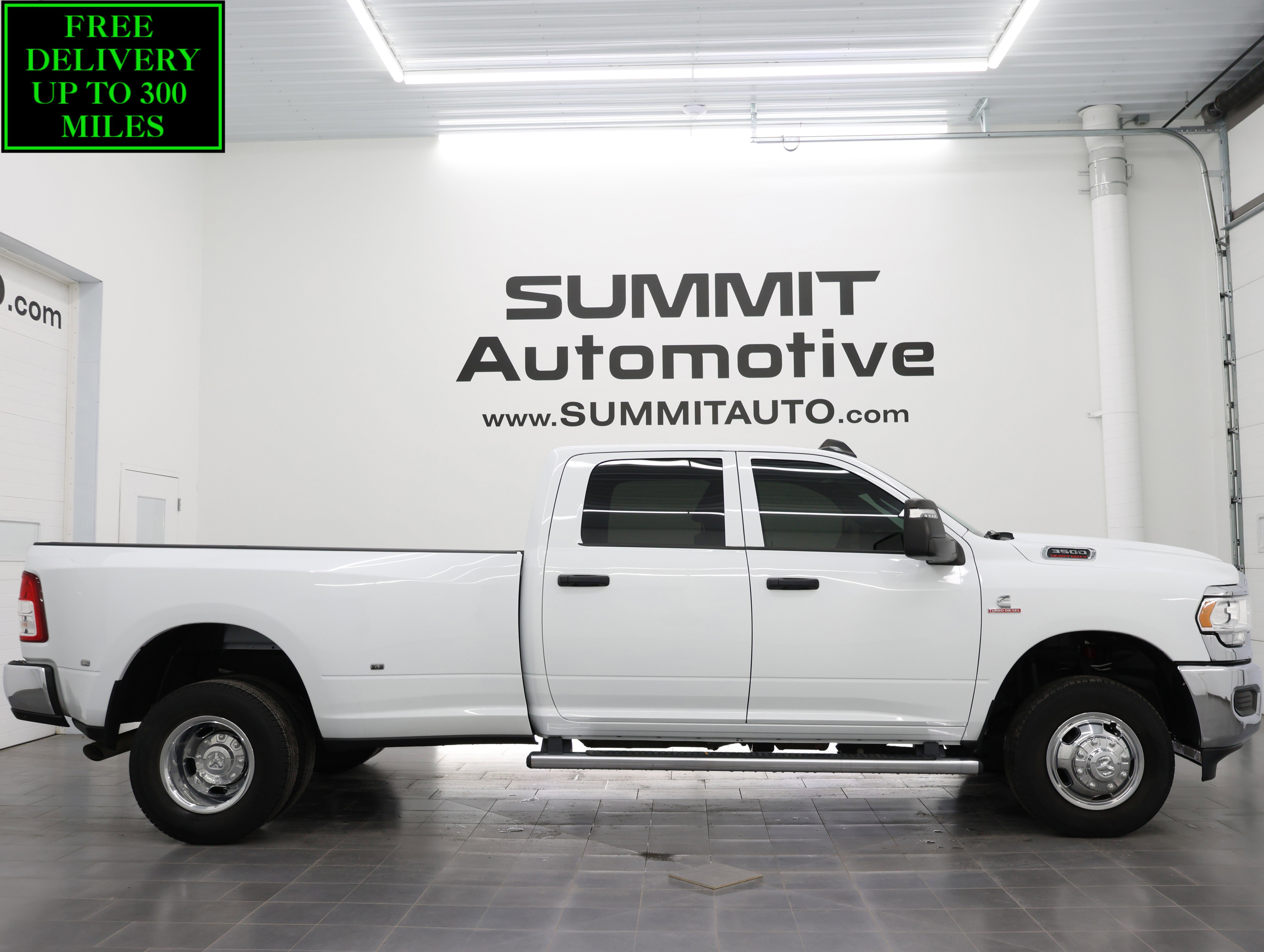 Used 2024 RAM 3500 Tradesman w/ Chrome Appearance Group image 1
