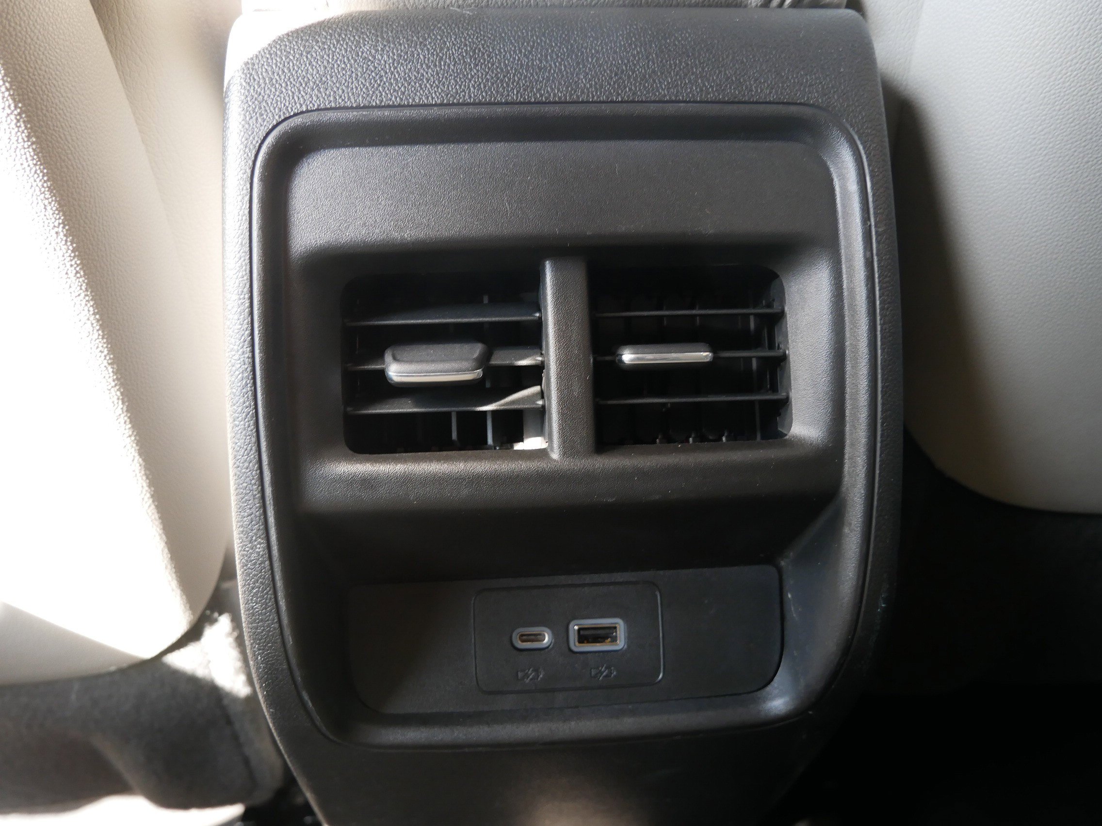 Certified 2022 Cadillac XT4 Luxury image 14