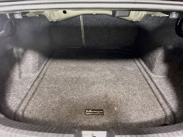 Used 2019 Volkswagen Jetta R-Line FWD image 32
