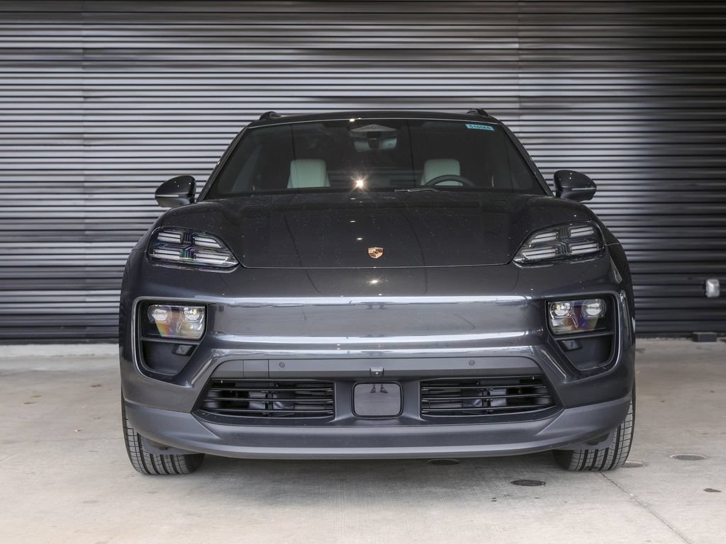 New 2026 Porsche Macan Electric RWD image 11