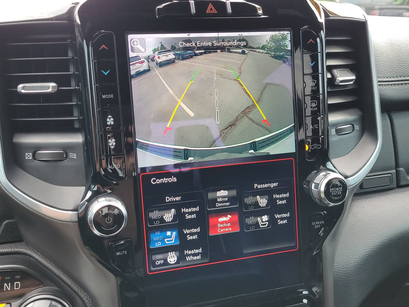 Used 2020 RAM 1500 Laramie w/ Sport Appearance Package AWD/4WD image 19