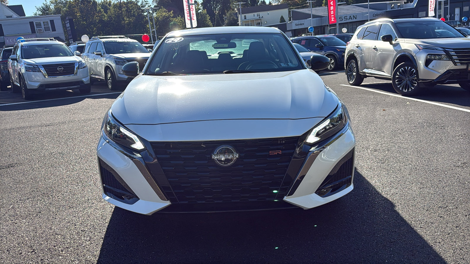 Certified 2024 Nissan Altima 2.5 SR FWD image 2