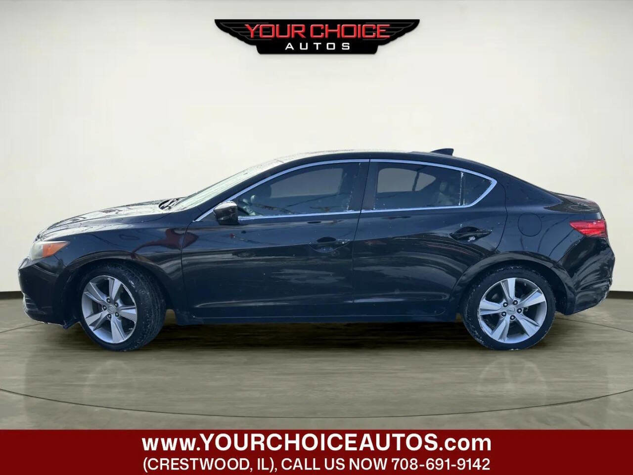 Used 2014 Acura ILX w/ Technology Package image 2