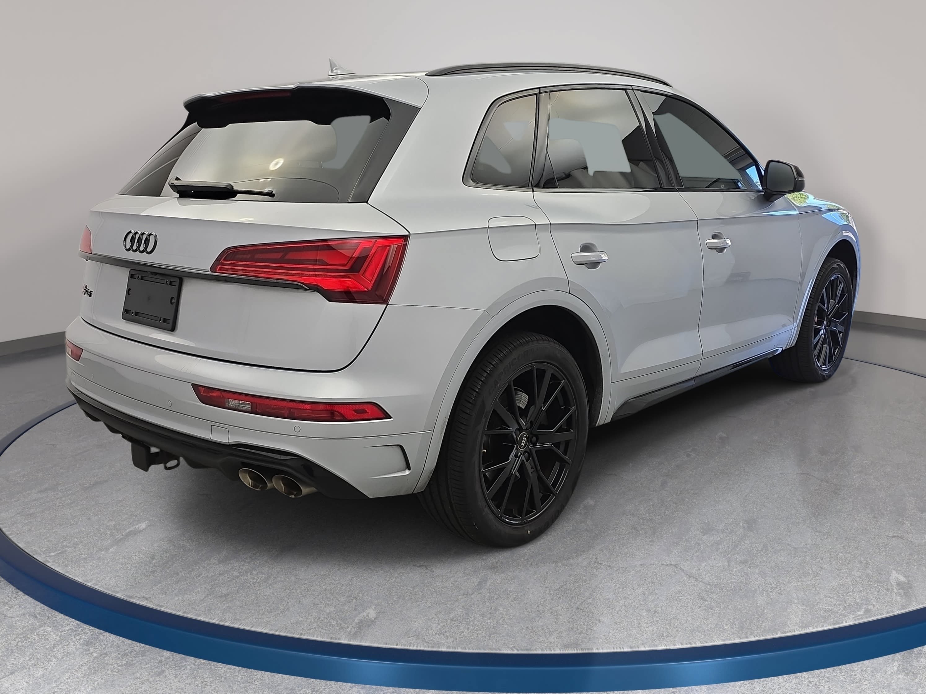 Used 2023 Audi SQ5 Premium Plus w/ Premium Plus Package AWD/4WD image 5