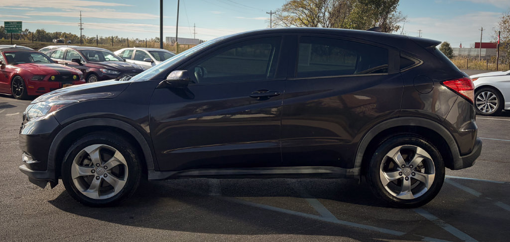 Used 2018 Honda HR-V LX image 15