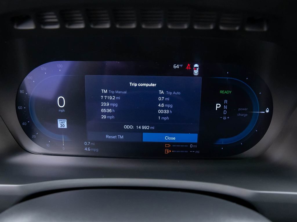 Used 2024 Volvo XC90 T8 Plus w/ Protection Package Premier image 23