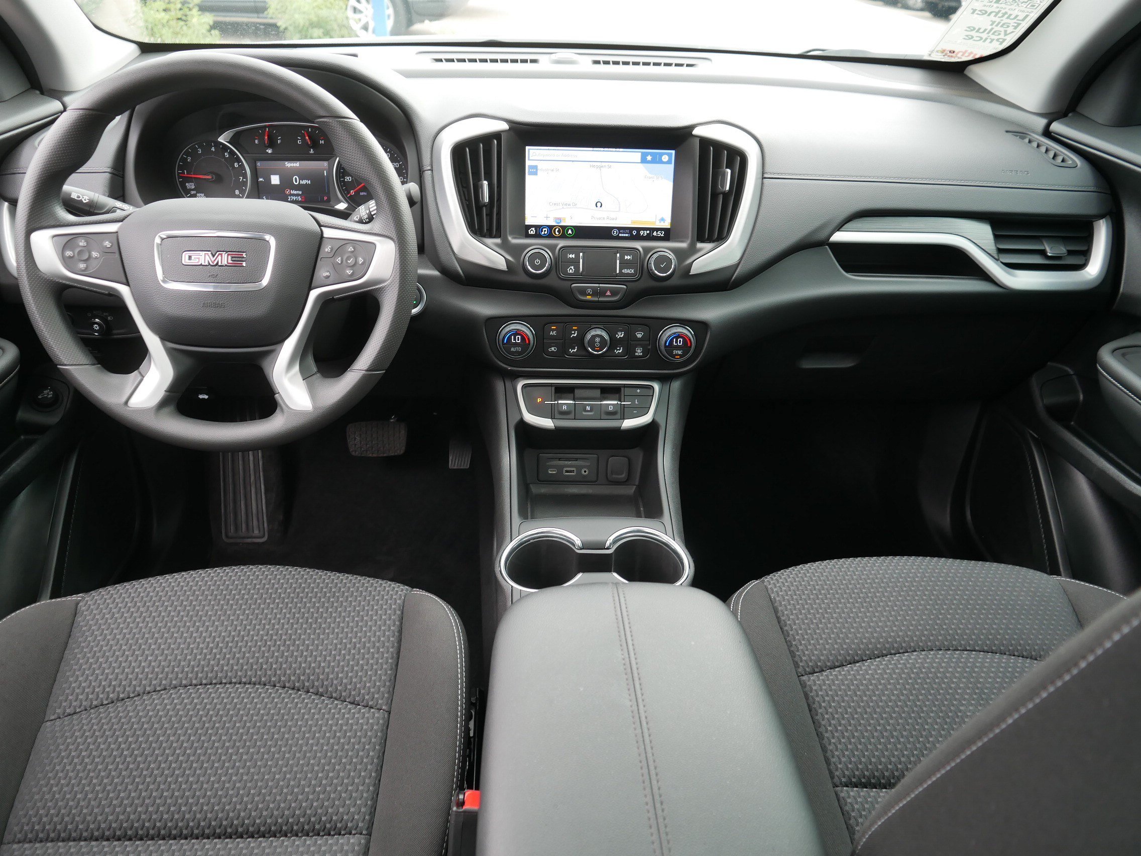 Used 2024 GMC Terrain SLE w/ Driver Convenience Package AWD/4WD image 10