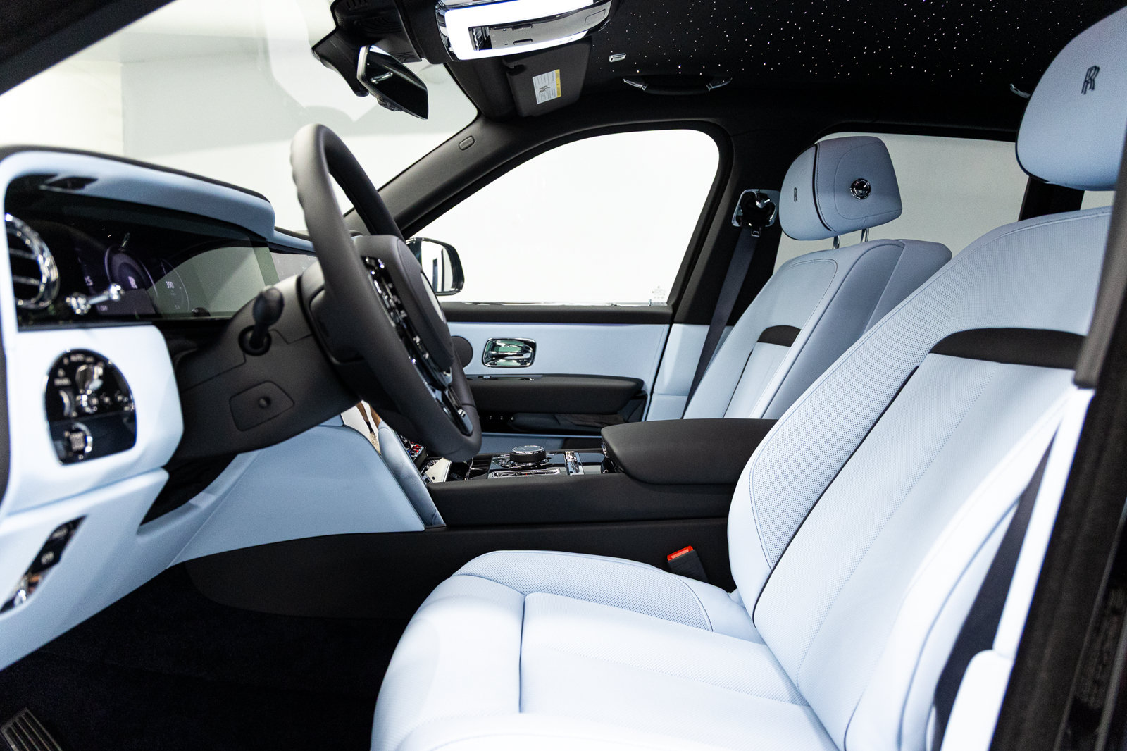 New 2027 Rolls-Royce Cullinan AWD/4WD image 35