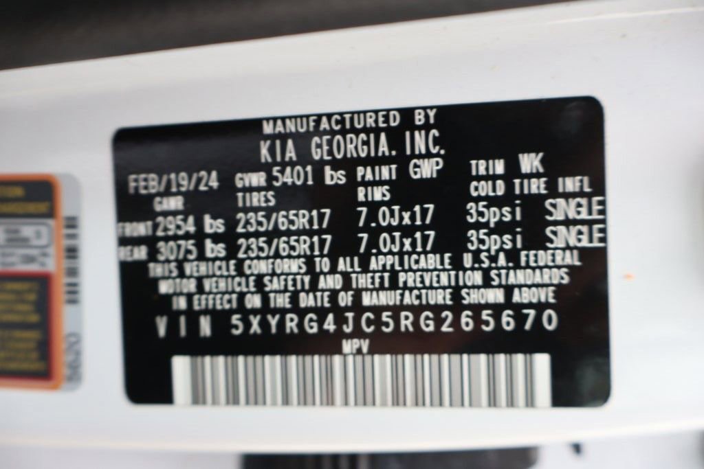 Used 2024 Kia Sorento LX image 37