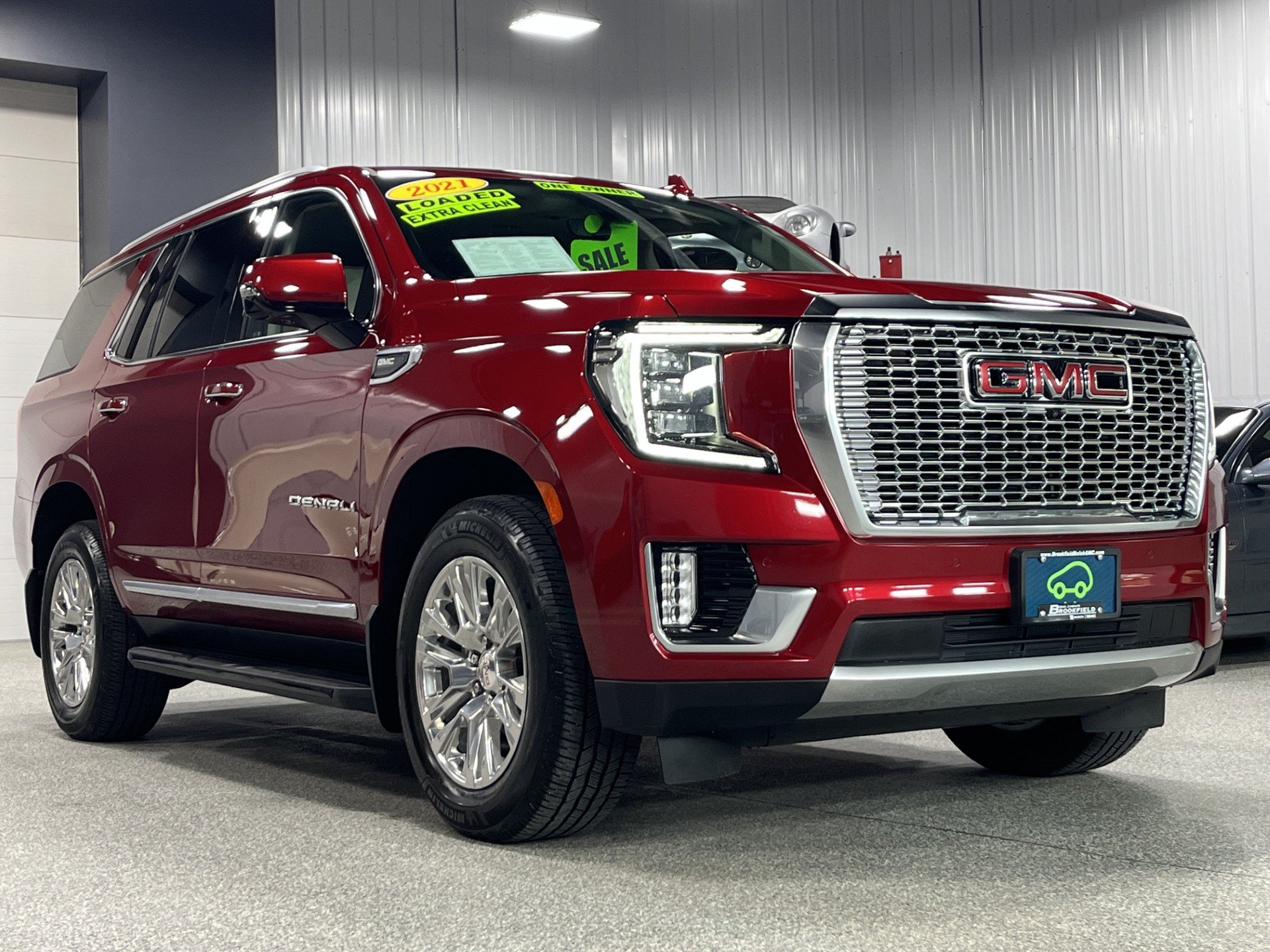 Certified 2021 GMC Yukon Denali w/ Advanced Technology Package AWD/4WD image 7