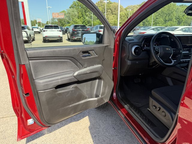 Used 2024 Chevrolet Colorado LT w/ LT Convenience Package II RWD image 11