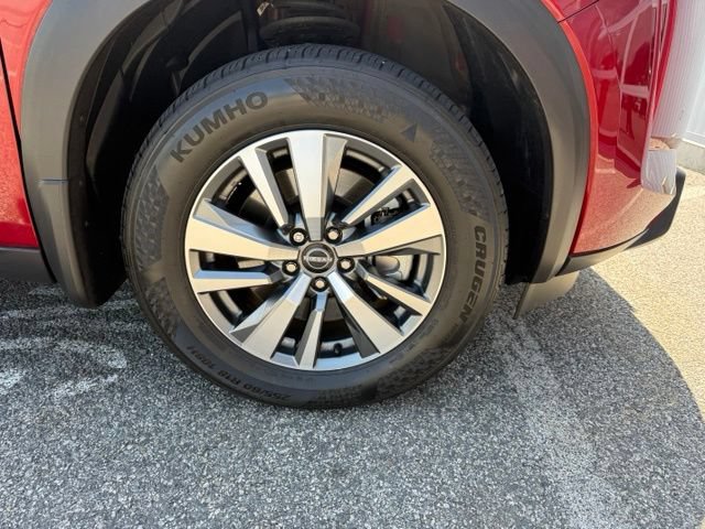 Certified 2025 Nissan Pathfinder SL AWD/4WD image 24