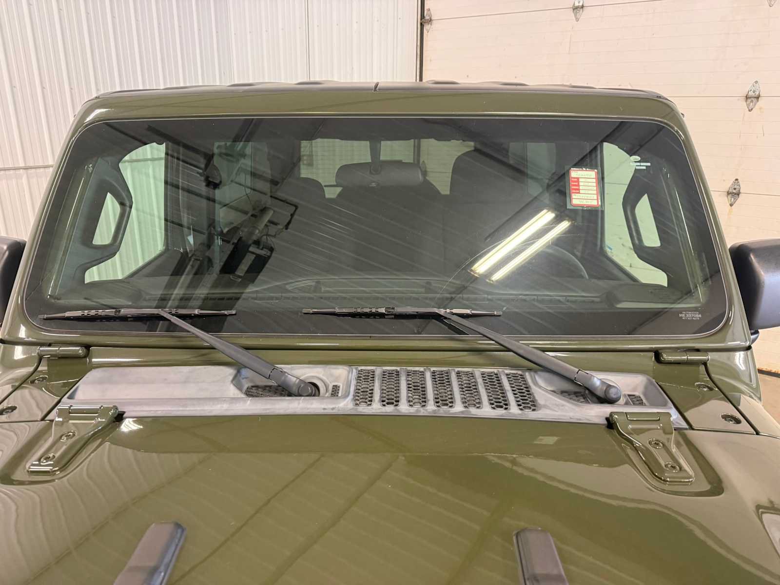 Used 2021 Jeep Wrangler Sport AWD/4WD image 14