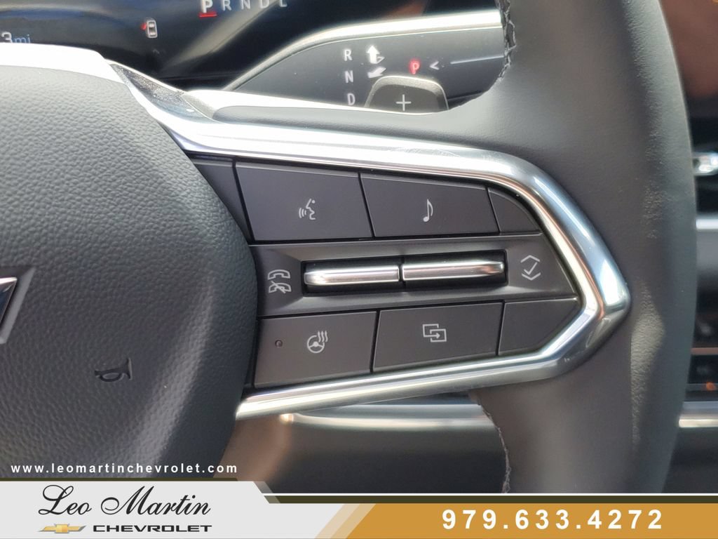 New 2026 Chevrolet Equinox LT w/ Convenience Package II FWD image 23