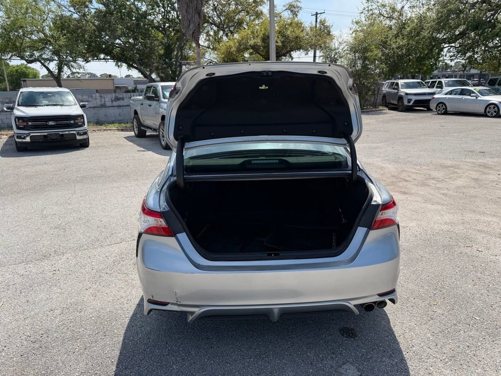 Used 2020 Toyota Camry SE image 33